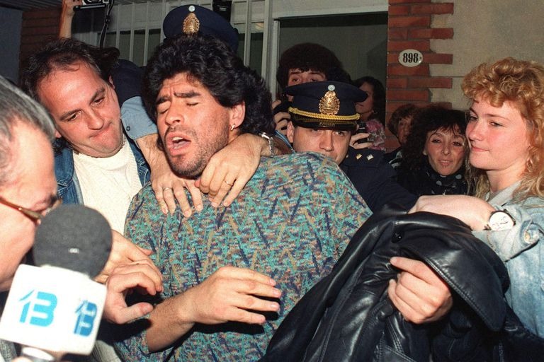 diego maradona preso por drogas